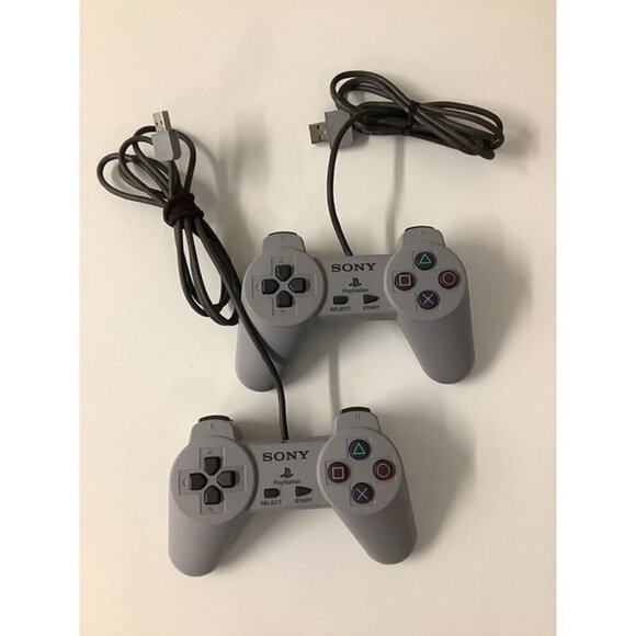 PlayStation Sony SCPH-1080 Wired Controllers (2 controllers) - Gray Preowned - Picture 1 of 2